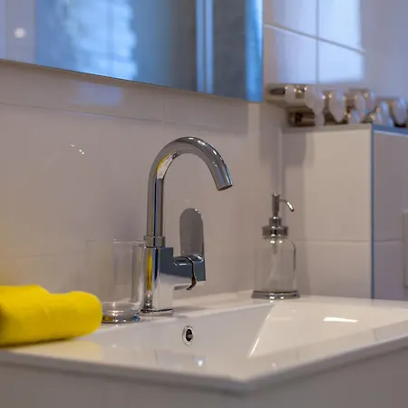 Apartment Azalea A3 *